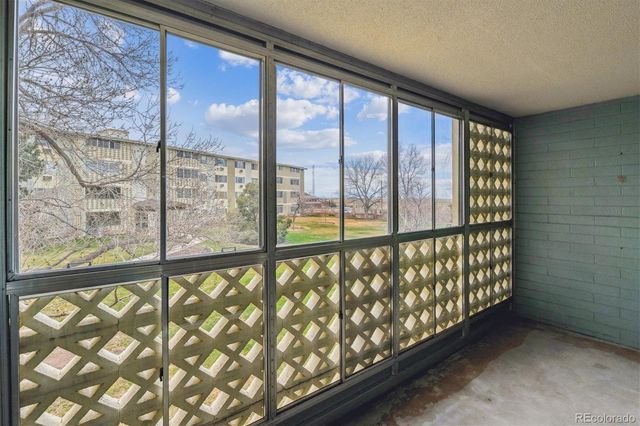 585 S Alton Way 12B, Denver, CO 80247