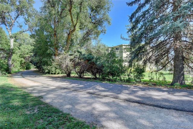 585 S Alton Way 12B, Denver, CO 80247