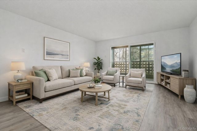 585 S Alton Way 12B, Denver, CO 80247