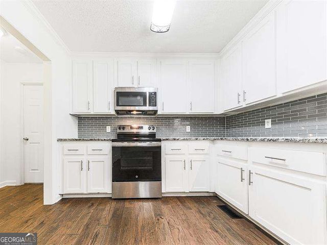 4440 Whiteleaf Way, Canton, GA 30115