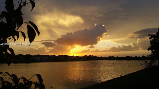 6814 NW 107th Pl 0, Doral, FL 33178