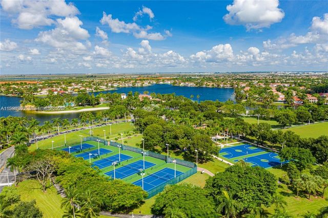 6814 NW 107th Pl 0, Doral, FL 33178