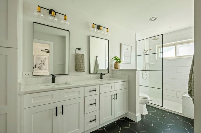 1004 Lime Rock DR, Round Rock, TX 78681