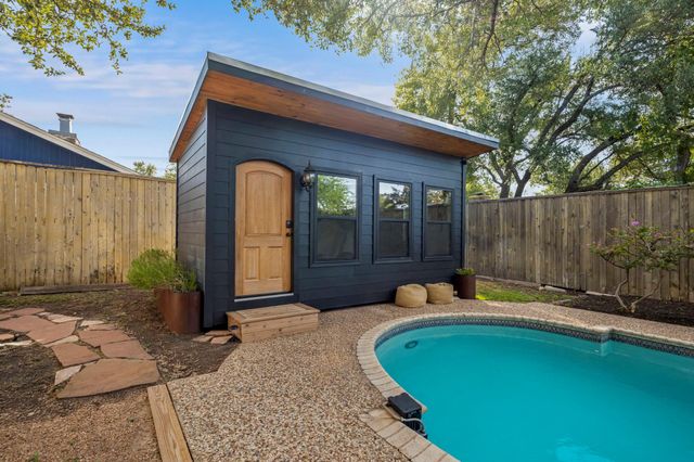 1004 Lime Rock DR, Round Rock, TX 78681