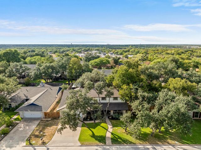 1004 Lime Rock DR, Round Rock, TX 78681