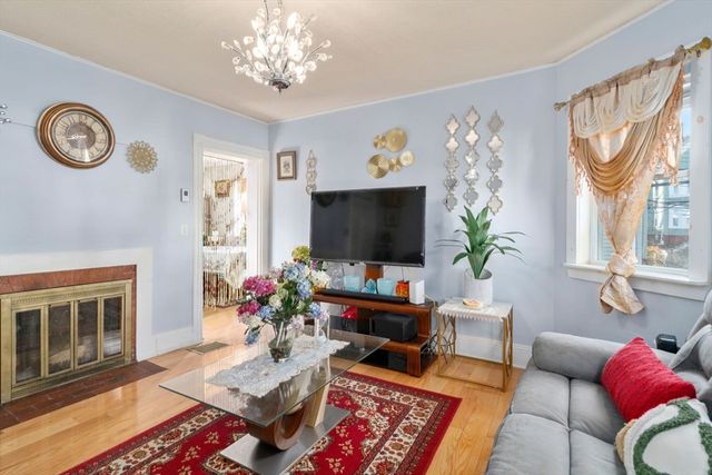 7 Sidney Ave, Lynn, MA 01902