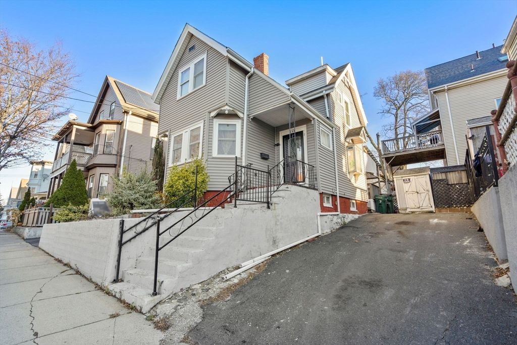 7 Sidney Ave, Lynn, MA 01902