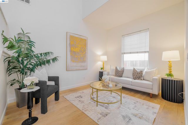 2849 Chocolate St, Pleasanton, CA 94588