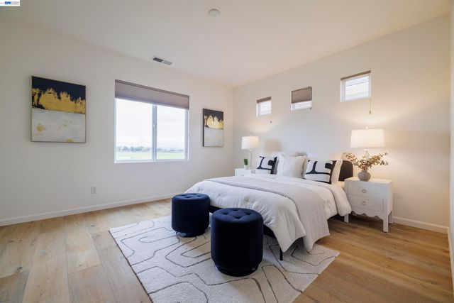 2849 Chocolate St, Pleasanton, CA 94588