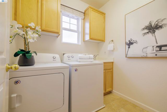 2849 Chocolate St, Pleasanton, CA 94588