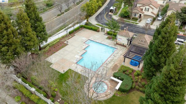 2849 Chocolate St, Pleasanton, CA 94588