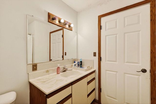 115 West Ridge Circle, Cambridge, WI 53523