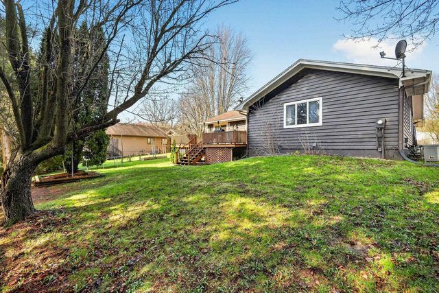 115 West Ridge Circle, Cambridge, WI 53523
