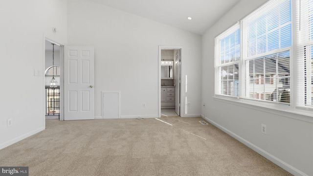 8417 MEADOW GREEN WAY, Gaithersburg, MD 20877