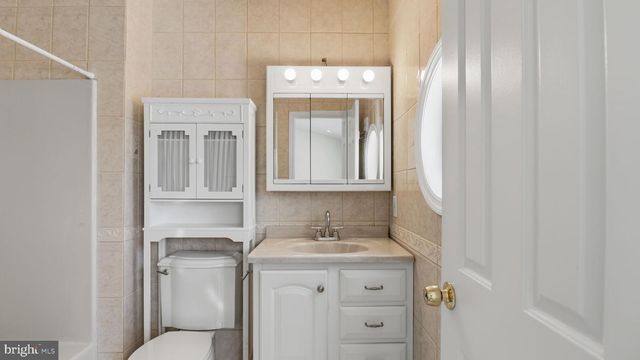 8417 MEADOW GREEN WAY, Gaithersburg, MD 20877