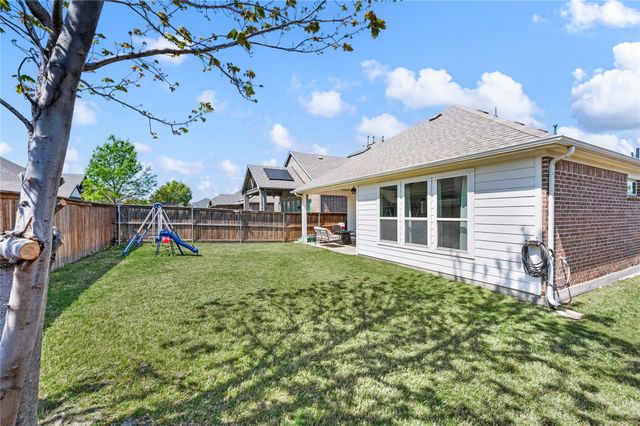 616 Chippewa Way, Aubrey, TX 76227