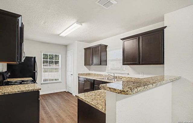 7543 Bowdre, San Antonio, TX 78252