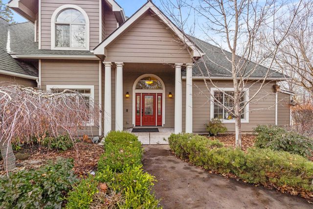 6754 Willet Way, Klamath Falls, OR 97601