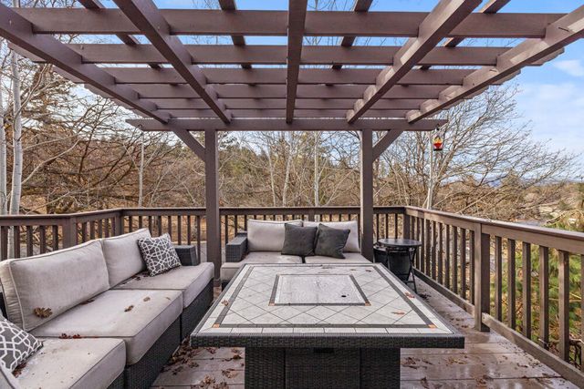 6754 Willet Way, Klamath Falls, OR 97601