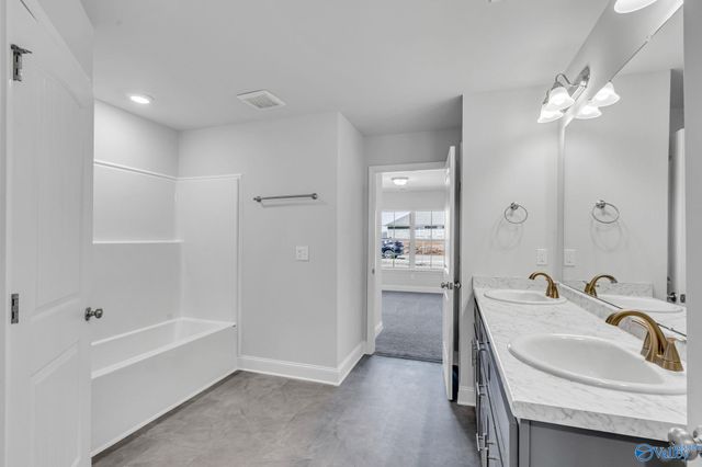 15414 Springbrook Trace, Athens, AL 35611