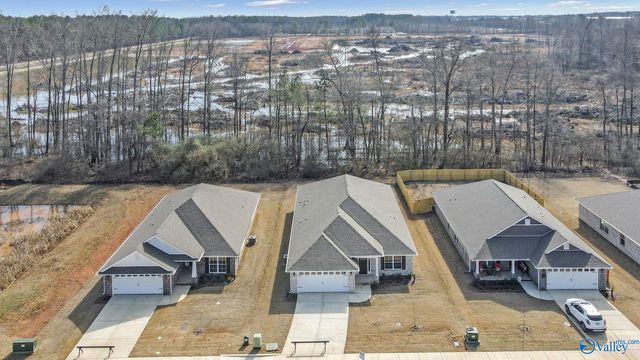 15414 Springbrook Trace, Athens, AL 35611