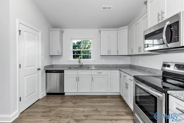 15414 Springbrook Trace, Athens, AL 35611