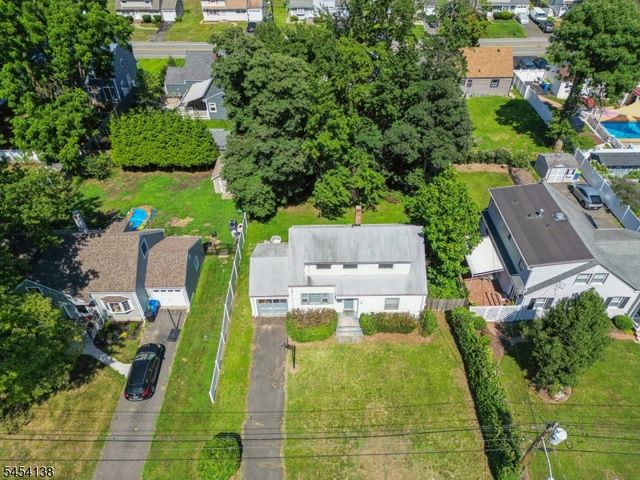 442 Oakridge Ave, North Plainfield Boro, NJ 07063