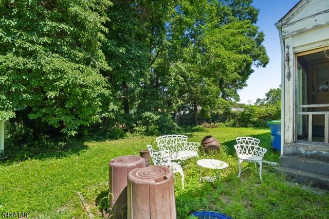 442 Oakridge Ave, North Plainfield Boro, NJ 07063