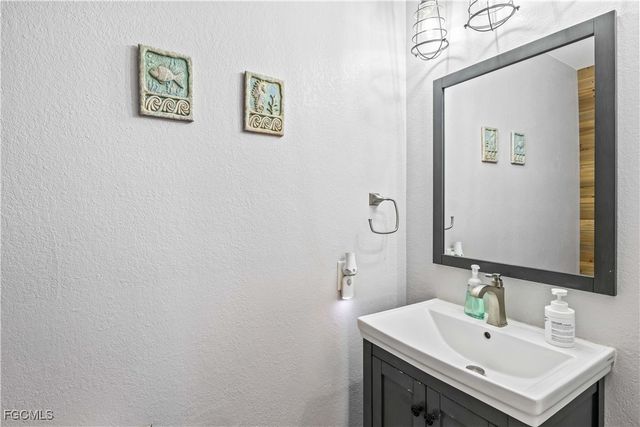 4126 NW 37th ST, Cape Coral, FL 33993