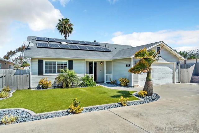 5151 Comanche Dr, La Mesa, CA 91942