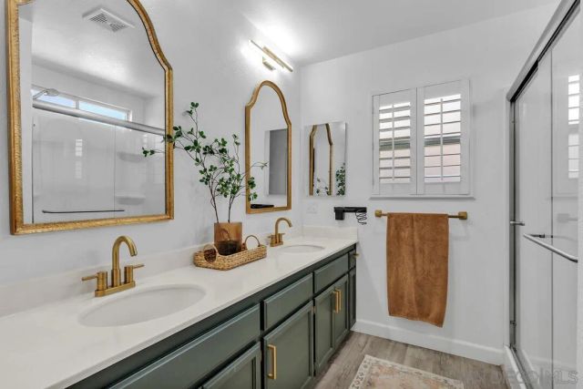 5151 Comanche Dr, La Mesa, CA 91942