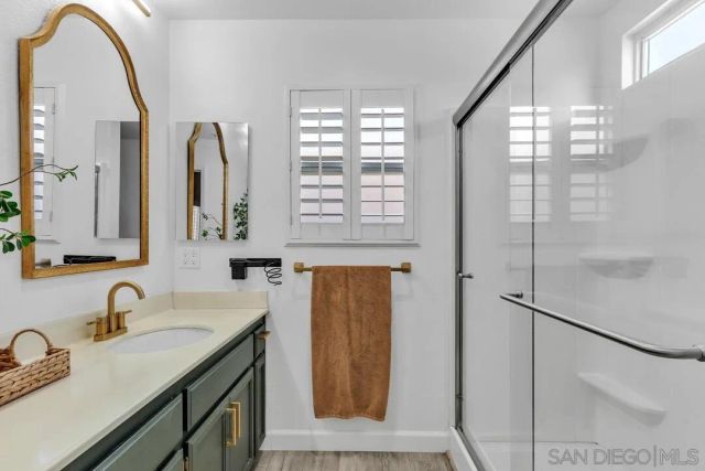 5151 Comanche Dr, La Mesa, CA 91942