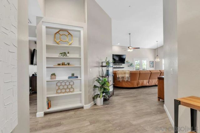 5151 Comanche Dr, La Mesa, CA 91942
