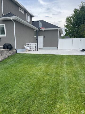 3208 W 10540 S, South Jordan, UT 84095