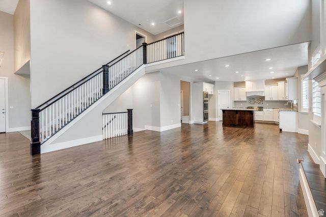 3208 W 10540 S, South Jordan, UT 84095