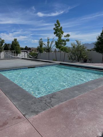 3208 W 10540 S, South Jordan, UT 84095