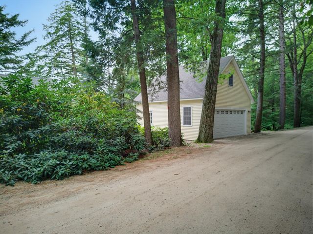 138 County Road, Hillsborough, NH 03244