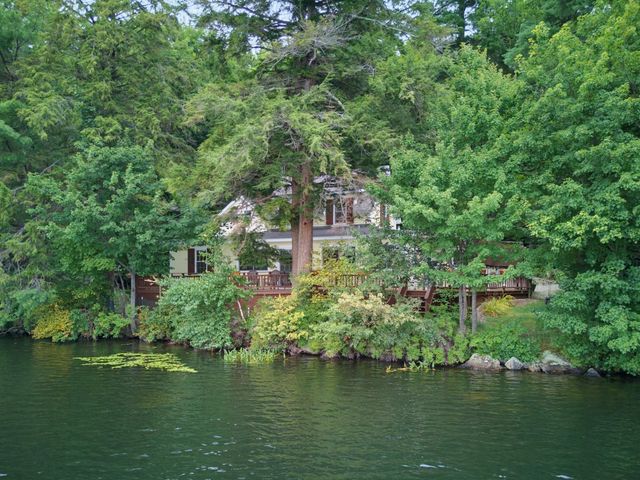 138 County Road, Hillsborough, NH 03244
