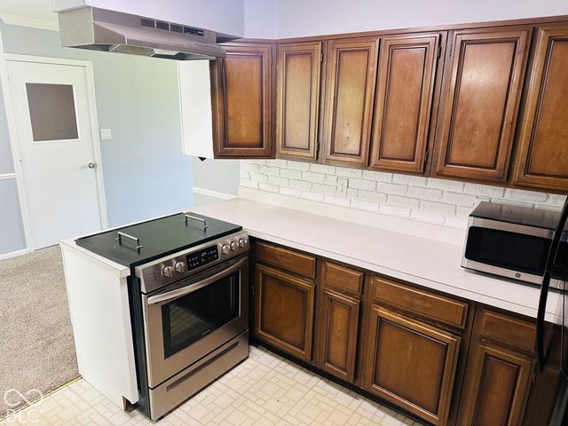 6932 Tousley Drive, Indianapolis, IN 46256