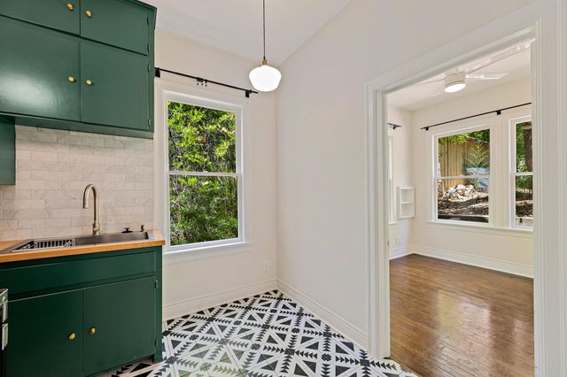 2810 Pearl ST A, Austin, TX 78705