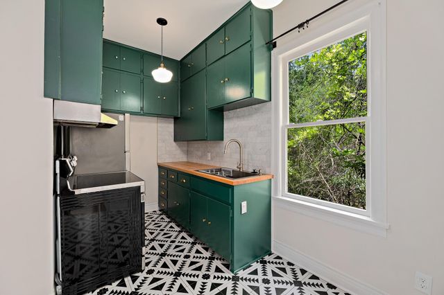 2810 Pearl ST A, Austin, TX 78705