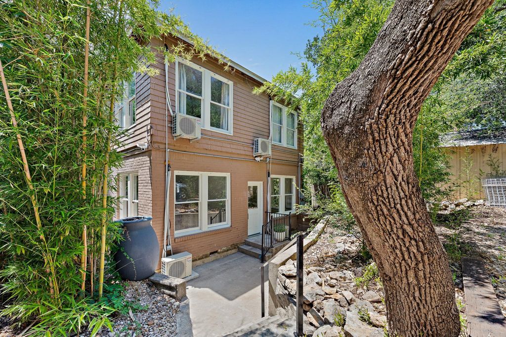 2810 Pearl ST A, Austin, TX 78705