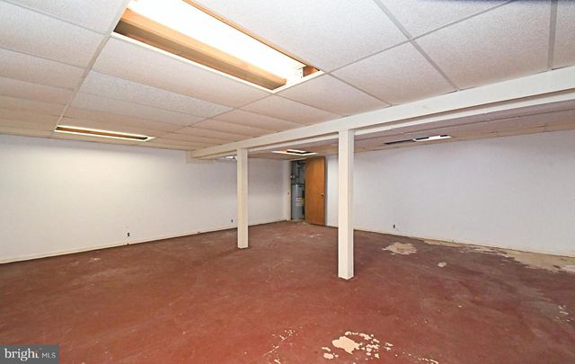 25 S LANCASTER LN, Newtown, PA 18940