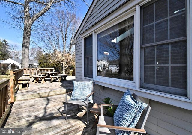 25 S LANCASTER LN, Newtown, PA 18940