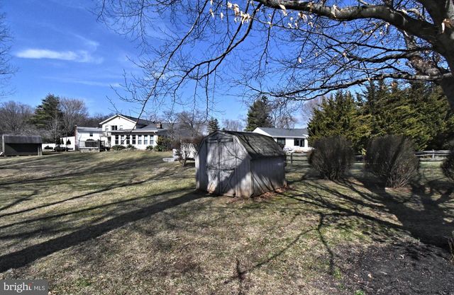 25 S LANCASTER LN, Newtown, PA 18940