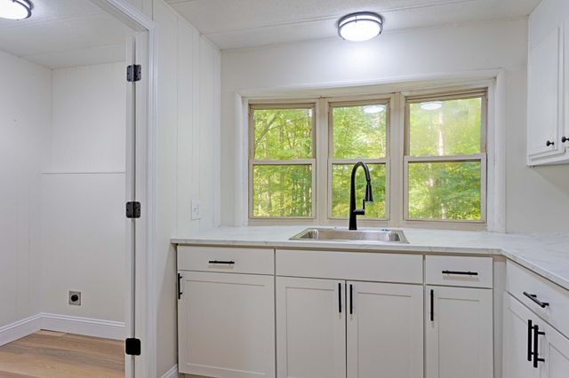 1004 Chestnut Ridge Road, Spring City, TN 37381