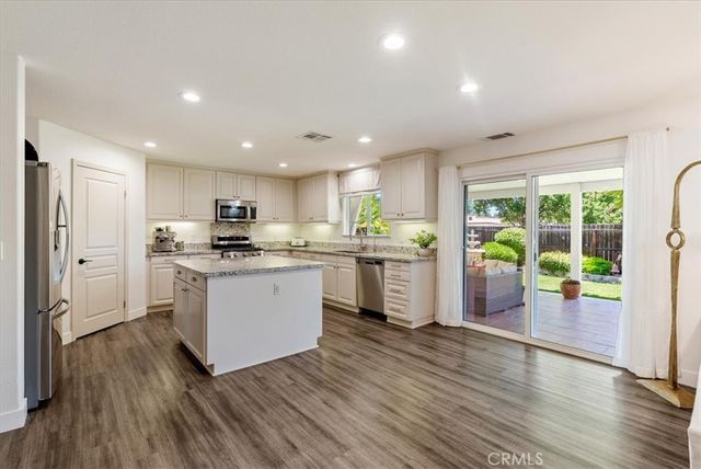 2306 Latigo Court, Paso Robles, CA 93446
