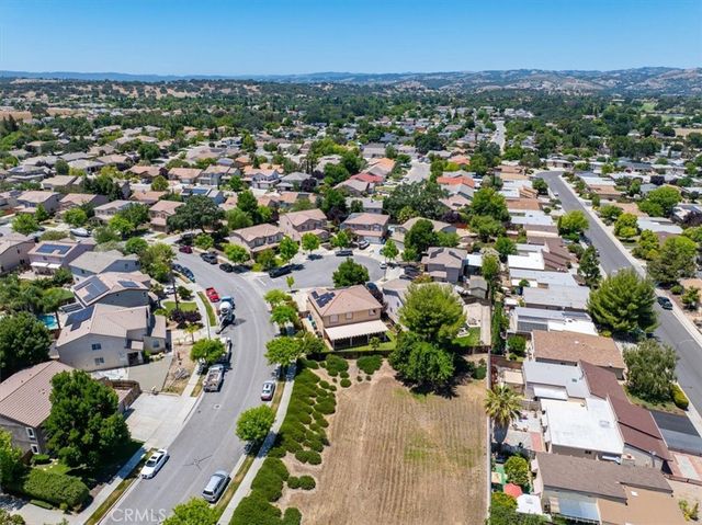 2306 Latigo Court, Paso Robles, CA 93446