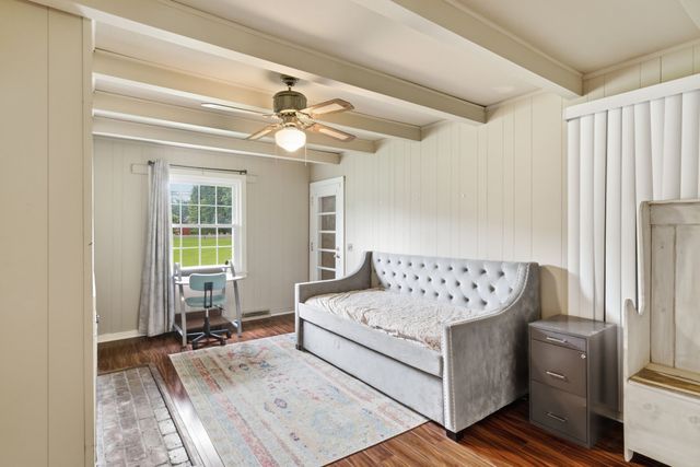 503 N Russell St, Portland, TN 37148