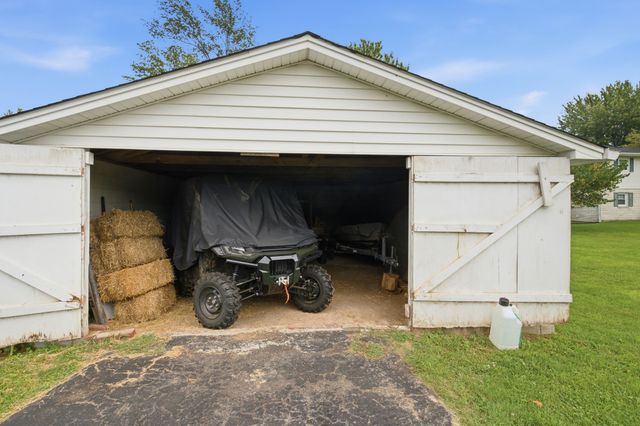 503 N Russell St, Portland, TN 37148